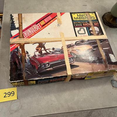 Model Motoring ThunderJet Slot car set