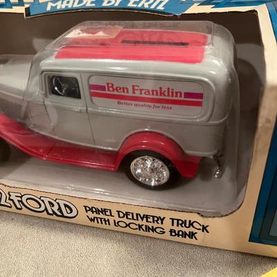 32 Ford Truck Bank