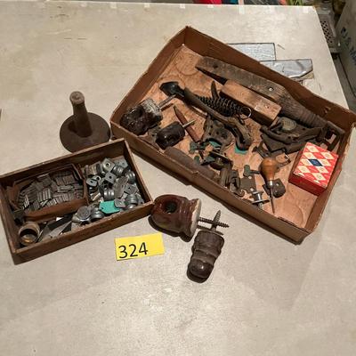 Lot of vintage hardware
