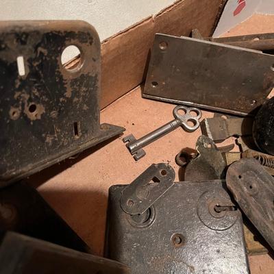 Lot of antique door knobs & locks