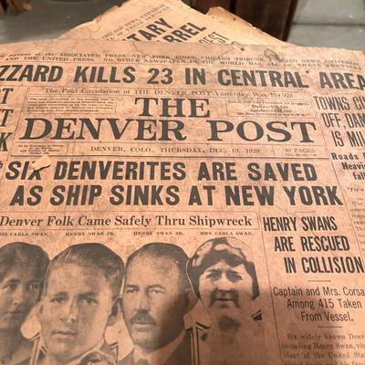 Lot of vintage news papers