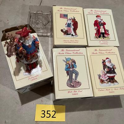 International Santa Clause Figures #7