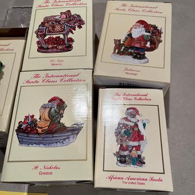 International Santa Clause Figures #8