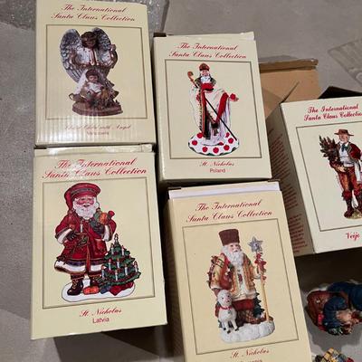 International Santa Clause Figures #9