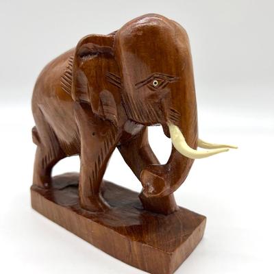 Carved Wooden Elephant Pair *Read Details