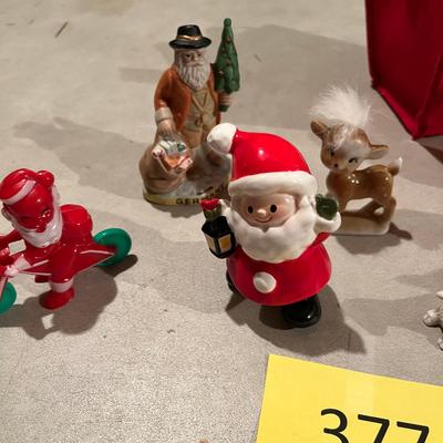 Santa Figures
