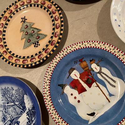 Lot of Christmas Plates