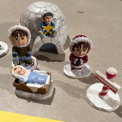 Eskimo Nativity Set
