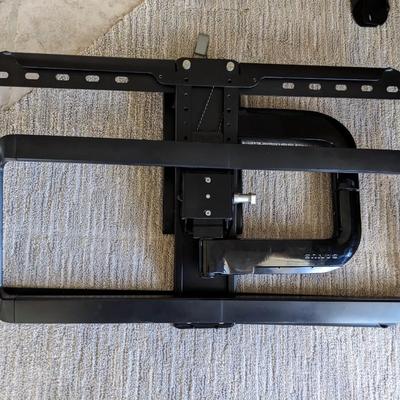 Wall mount for 55"