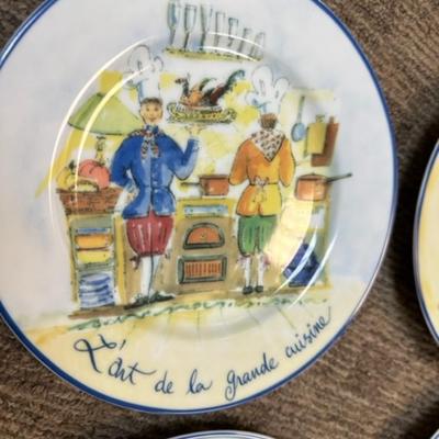 William Sonoma French Baking Themed Wall Plates