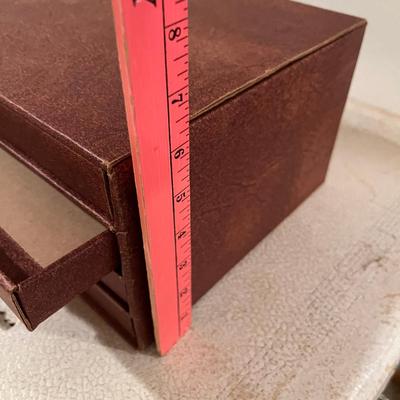 8 drawer plate holder