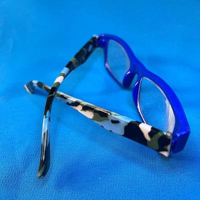 BLUE EYE GLASS READERS +2.75 COLORFUL STEMS