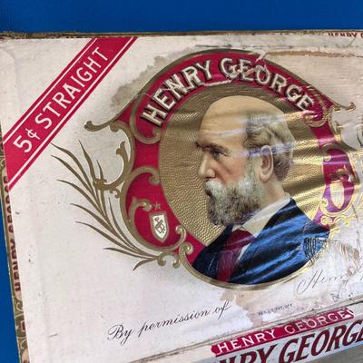 VINTAGE WOODEN CIGAR BOX EXTRA TALL