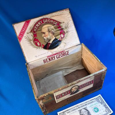 VINTAGE WOODEN CIGAR BOX EXTRA TALL