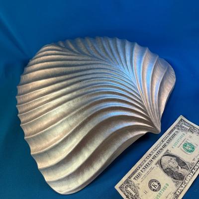 GORGEOUS LARGE METALLIC GLASS LEAF SHAPED BOWL
