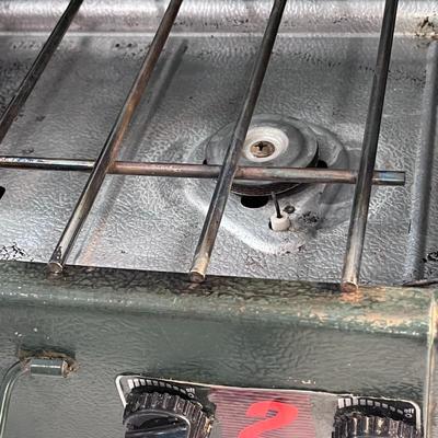 COLEMAN 2 BURNER CAMP STOVE