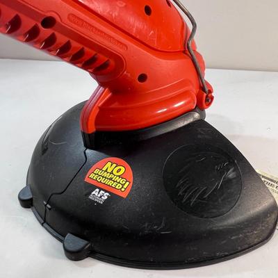 BLACK & DECKER â€œGRASSHOGâ€ 14â€ ELECTRIC WEED WHACKER