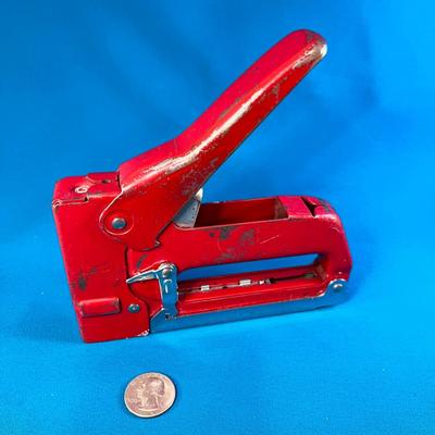 SWINGLINE HEAVY DUTY TACKER #800 STAPLE GUN