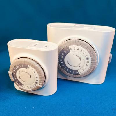 SET OF 4 HOUSEHOLD ELECTRIC ON/OFF TIMERS