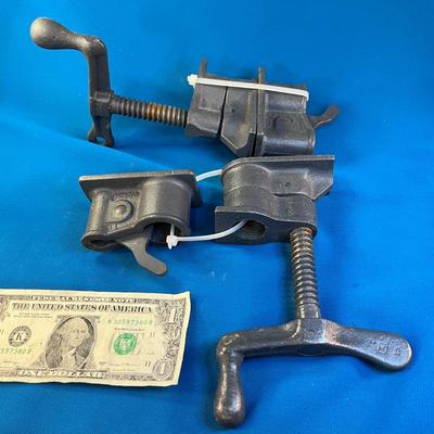 1â€ PIPE CLAMPS PAIR