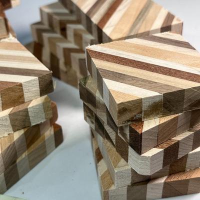 1/2â€ THICK MULTI-WOOD LAMINATED 2â€ X 2â€ SQUARES 23 COUNT