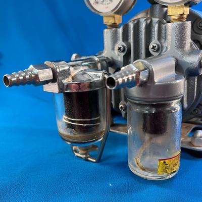 VWR SCIENTIFIC 1/6 h.p. VACUUM PUMP