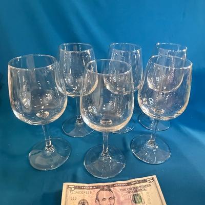 SET OF 6 CRYSTAL WINE STEMS