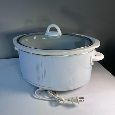 LARGE OVAL RIVAL CROCK POT WHITE 3 HEAT SETTINGS