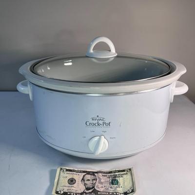 LARGE OVAL RIVAL CROCK POT WHITE 3 HEAT SETTINGS