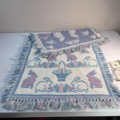 EASTER-THEMED WOVEN THROW RUG FRINGED