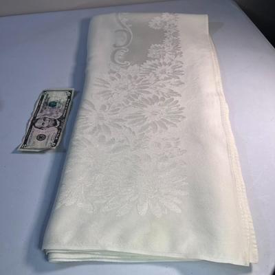 LOVELY IVORY BROCADE DINING TABLE CLOTH 46â€ X 80â€ 