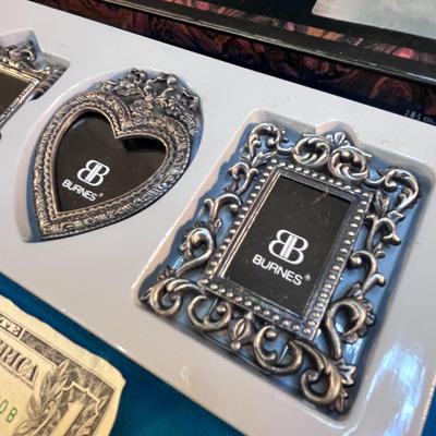 SET OF 4 OLD FASHIONED ORNATE MINI PICTURE FRAMES WITH SELF STANDS