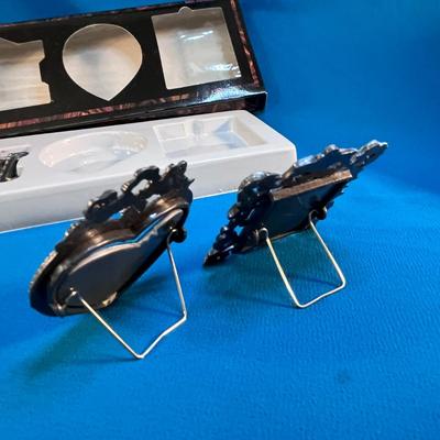 SET OF 4 OLD FASHIONED ORNATE MINI PICTURE FRAMES WITH SELF STANDS