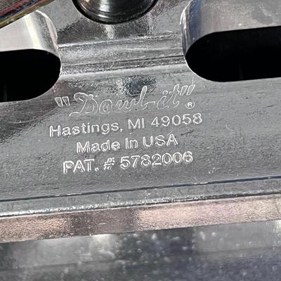 â€œDOWL-ITâ€ SELF CENTERING DOWEL DRILL GUIDE JIG TOOL