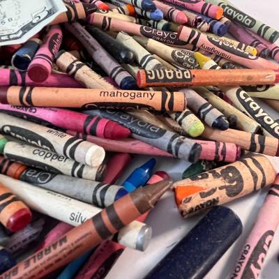 BIG OLâ€™ PILE OF CRAYOLA CRAYONS
