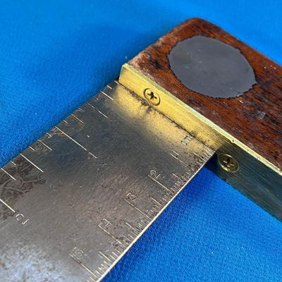 ANTIQUE 90 DEGREE SQUARE TOOL WOOD AND BRASS 