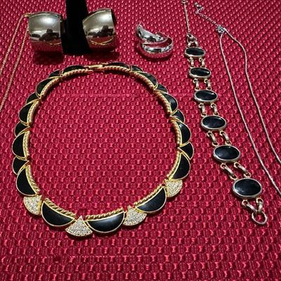 REMARKABLE LOT OF FASHION JEWELRY