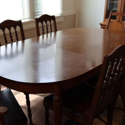 Dining Table with 6 Chairs and 1 Leaf