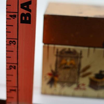 Vintage Metal Recipe Box