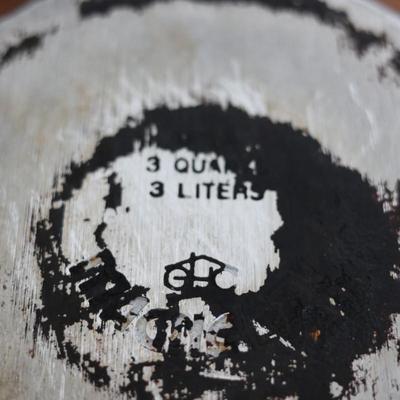 MAGNALITE Pot- 3 Quarts/3 Liters