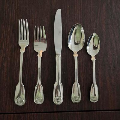REED AND BARTON COLONIAL SHELL FLATWARE--10 PLACE SETTINGS--STAINLESS STEEL