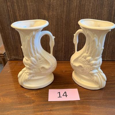 Vintage swan vases unmarked