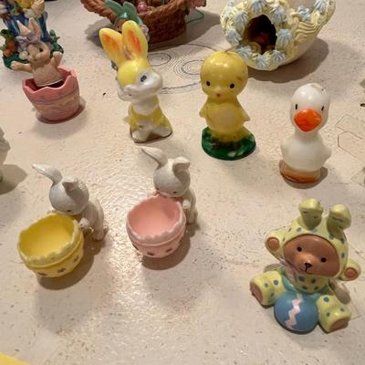 Lots of little figures Easter