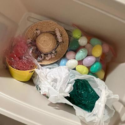 Tub of Easter Items
