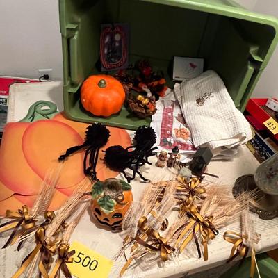 Tub of Fall Halloween Decor