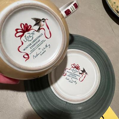 Lenox Winter Greetings Cups & Saucers