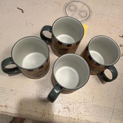 Lenox Winter Greetings 4 mugs