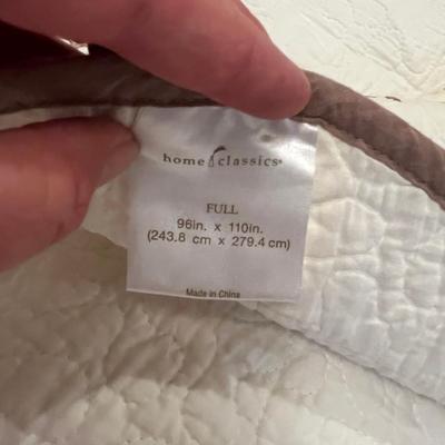 Embroidered Comforter w/ Pillow shams