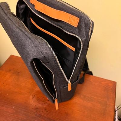 New w/ Tags Authentic Nordace Siena Smart Backpack