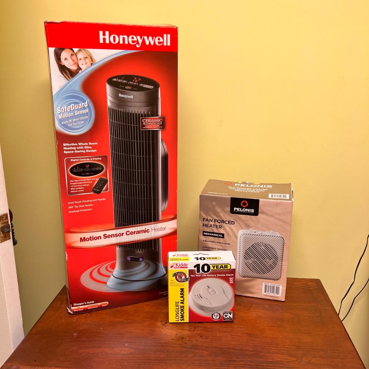 Lot Portable Heaters Smoke Detector